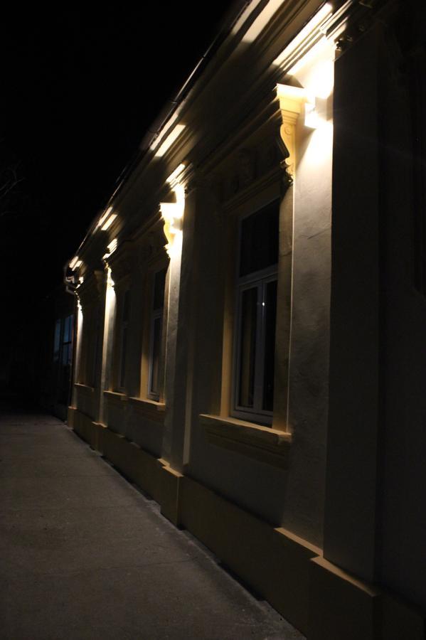 Apartmani Maja ซเรนยานิน ภายนอก รูปภาพ