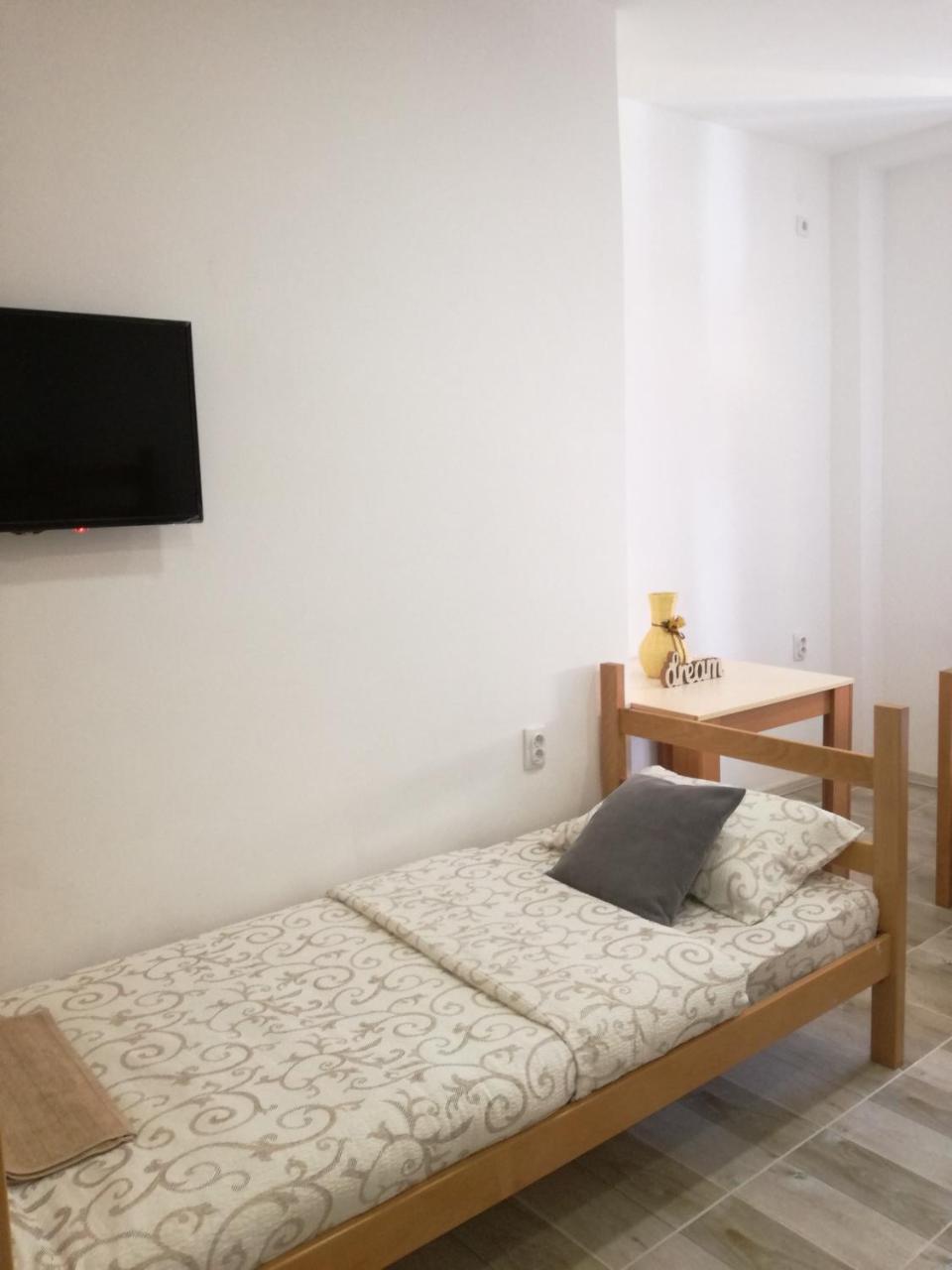 Apartmani Maja ซเรนยานิน ภายนอก รูปภาพ